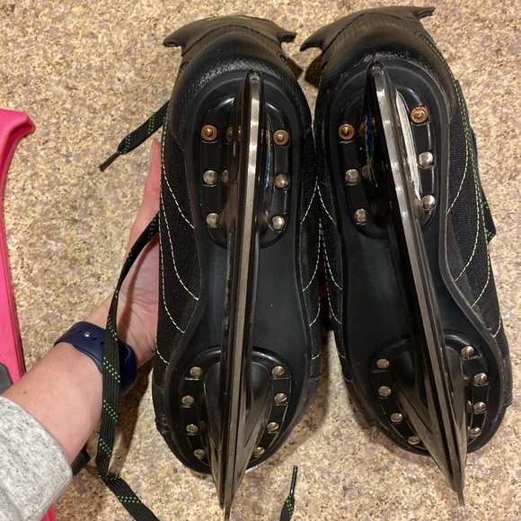 Canadian X-Lite Ice Skates JR7 Junior Size 7 Hockey *Skates Only-No Skate Guards - Picture 13 of 17